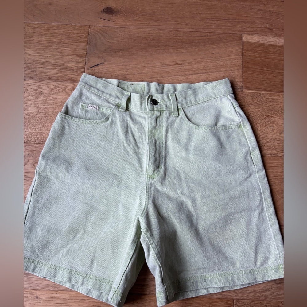 VTG light lime green jean shorts jorts